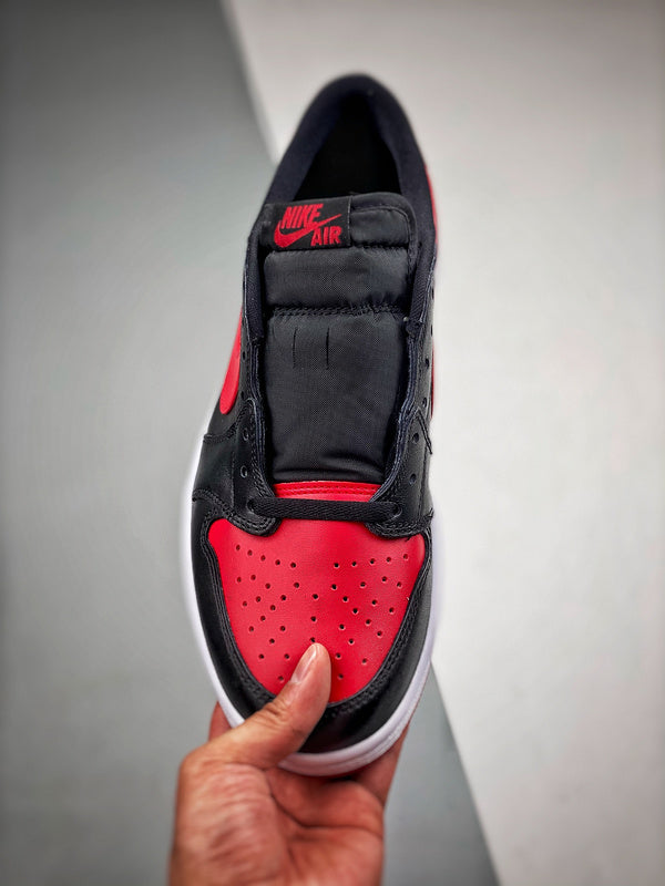 Tênis Nike Air Jordan 1 Low Retro "Bred"