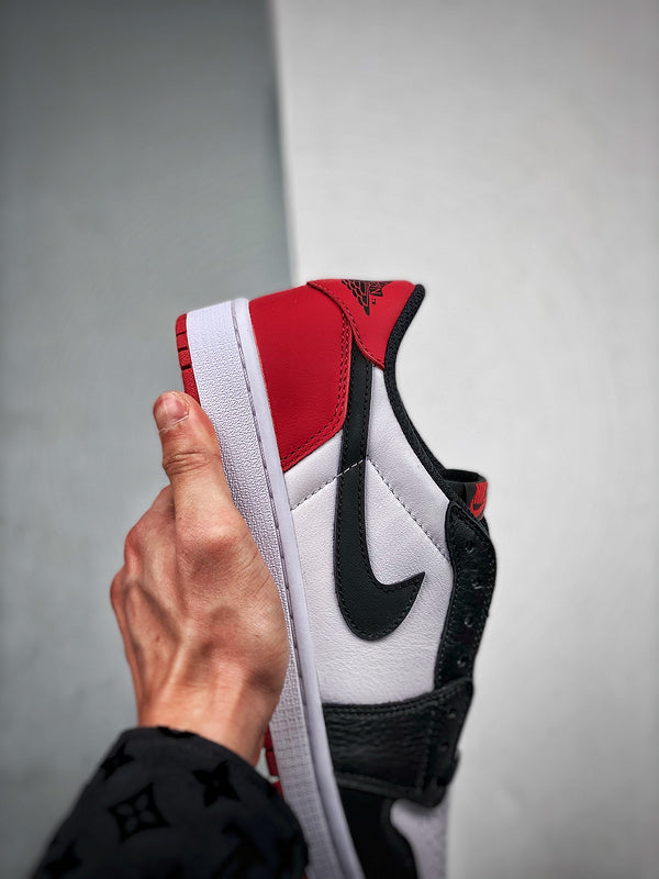 Tênis Nike Air Jordan 1 Low "Black Toe"