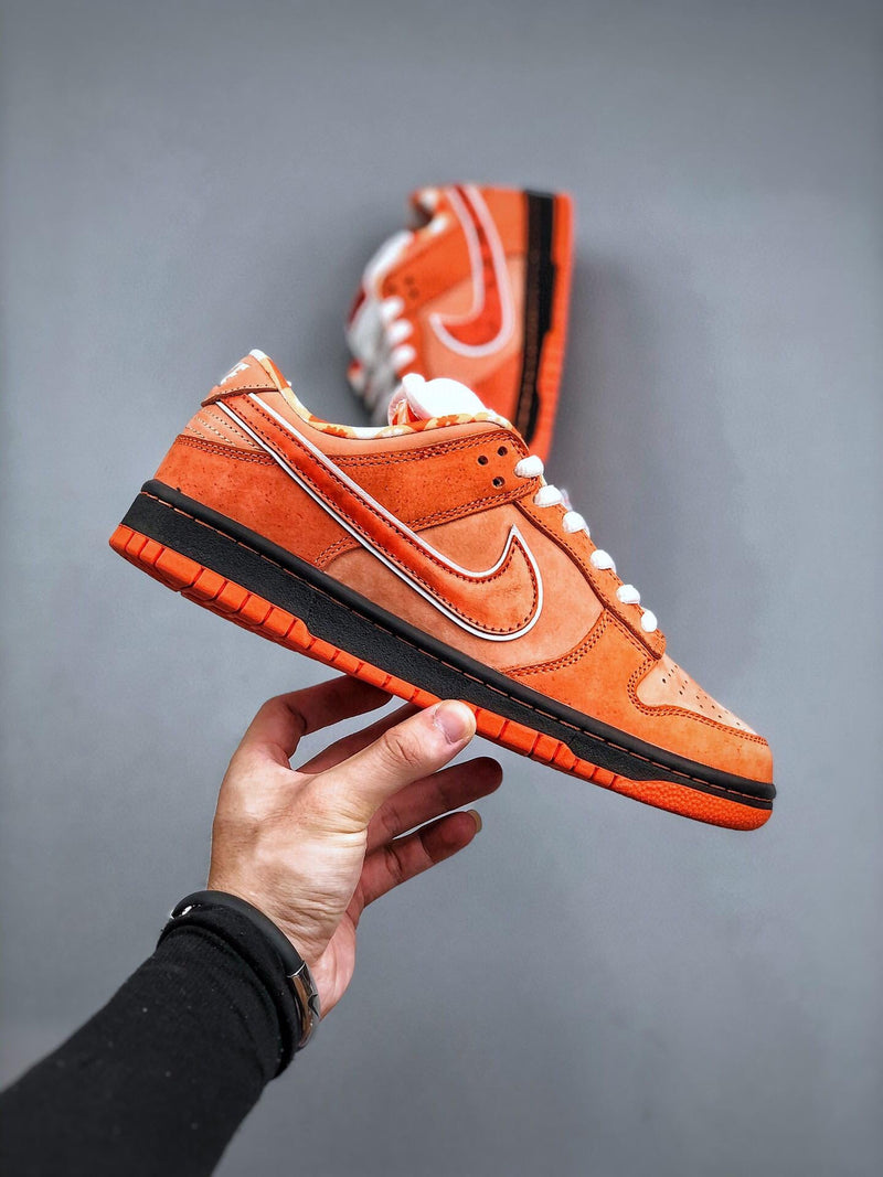 Tênis Nike SB Dunk Low Retro "Orange Lobster""