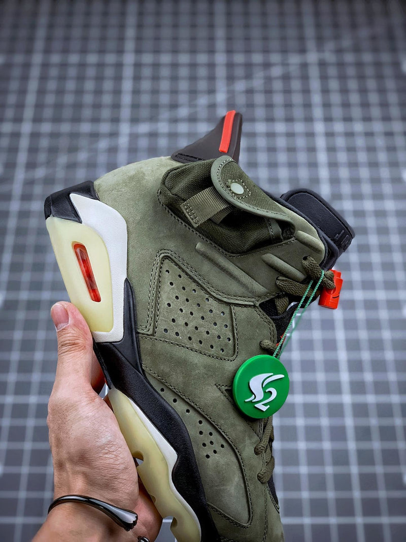 Tênis Nike Air Jordan 6 Retro Travis Scott