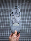Tênis Nike Air Jordan 4 Retro Kaws