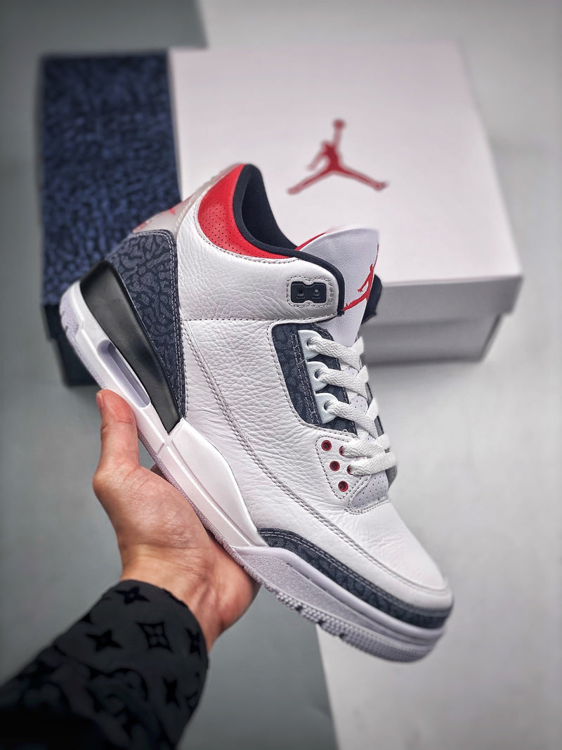 Tênis Nike Air Jordan 3 Retro SE "Denim Fire Red"