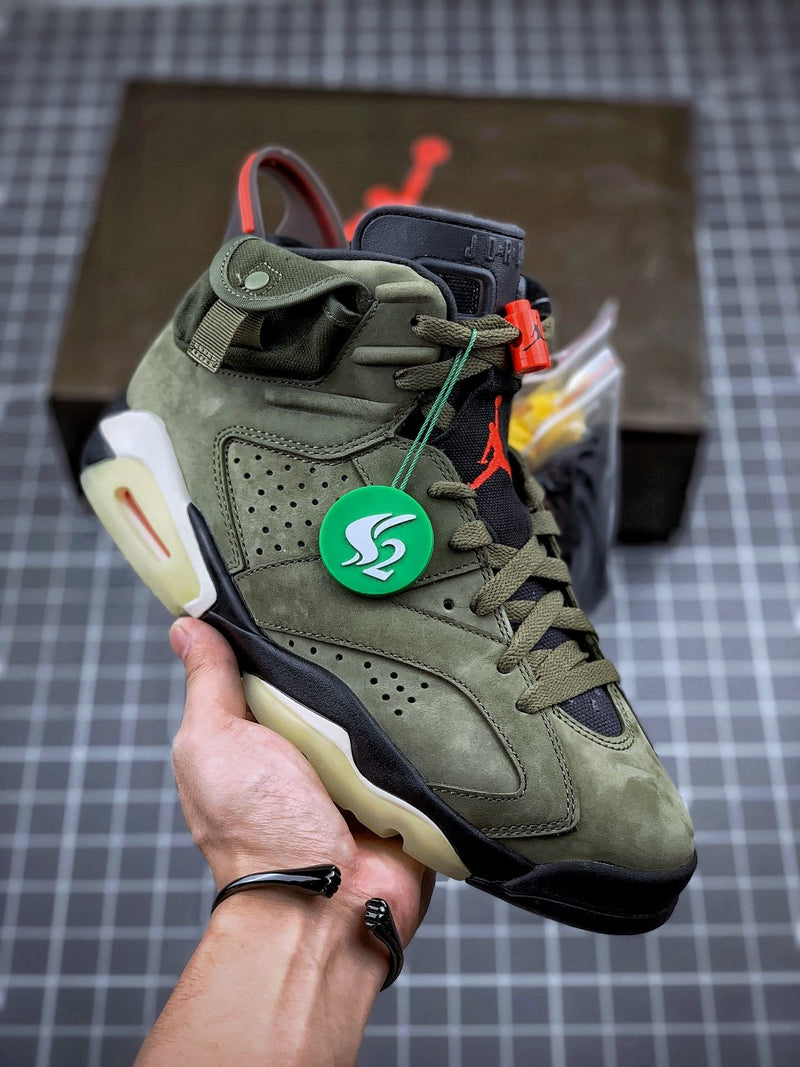 Tênis Nike Air Jordan 6 Retro Travis Scott