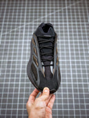 Tênis Adidas Yeezy Boost 700 V3 Eremiel