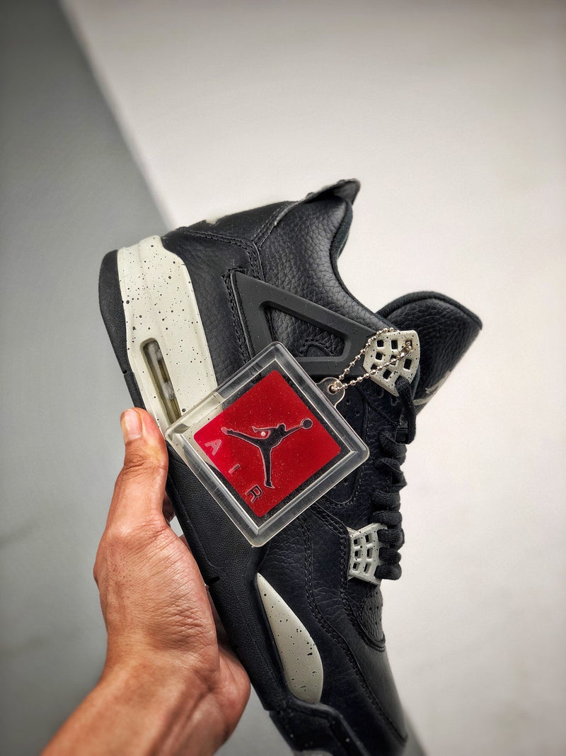 Tênis Nike Air Jordan 4 Retro "LS Oreo"