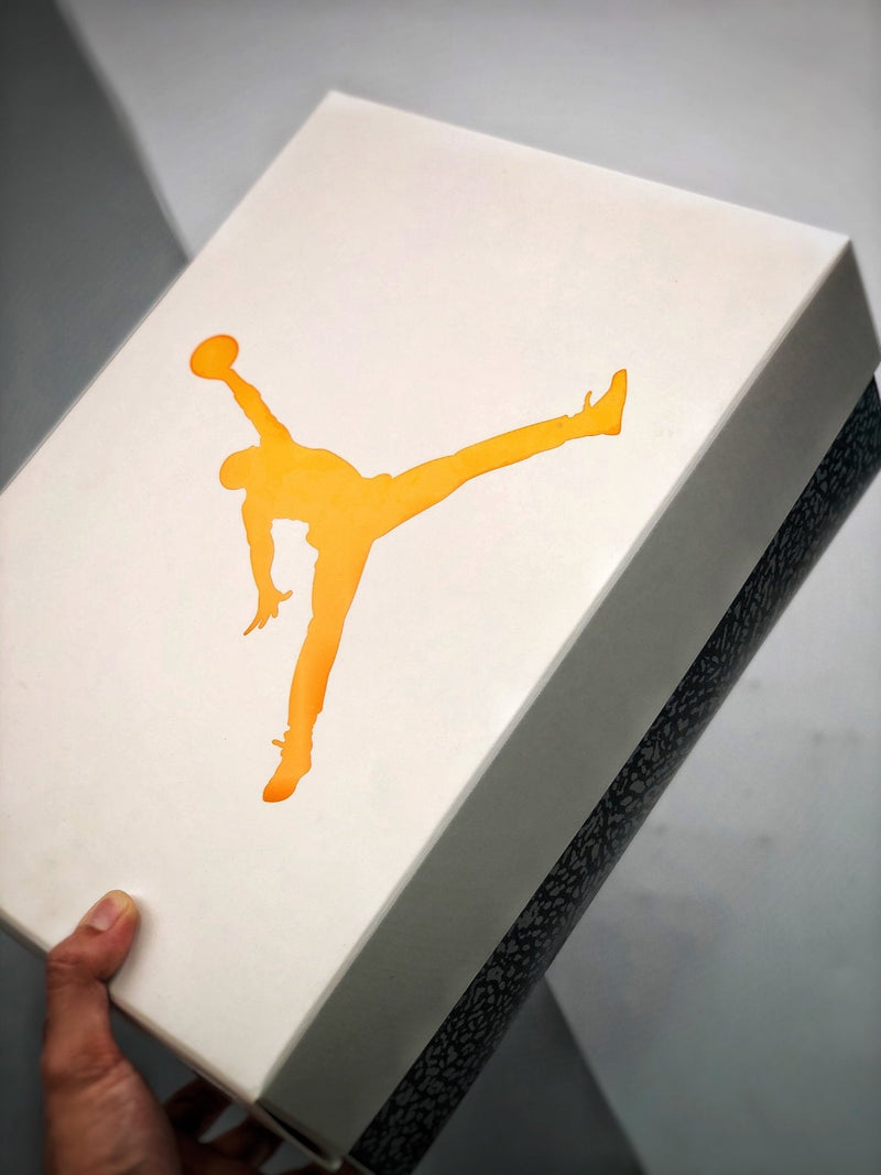 Tênis Nike Air Jordan 3 Retro "Laser Orange"