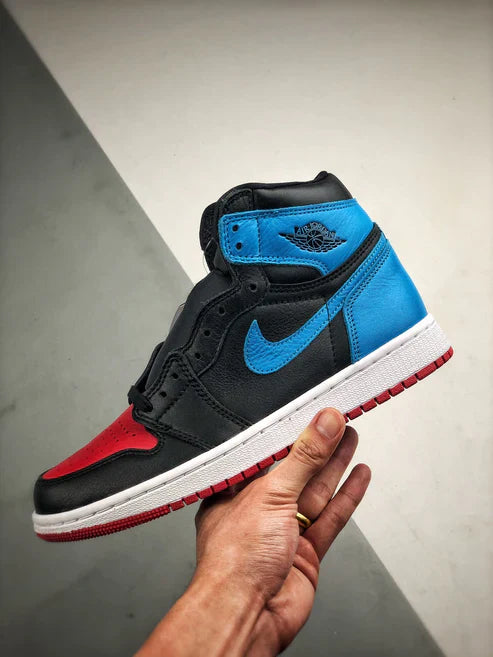 Tênis Nike Air Jordan 1 Retro High "UNC to Chicago"