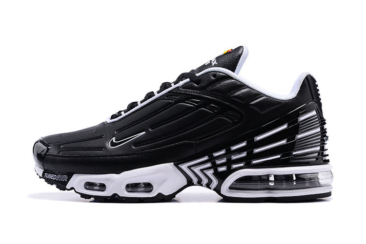 NIKE AIR MAX PLUS 3
