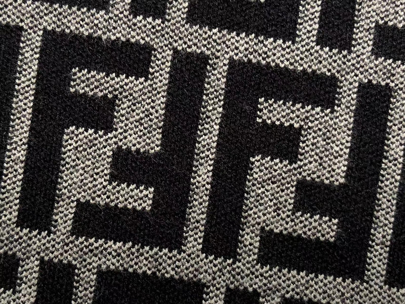 FENDI SWEATER SUIT PREMIUM