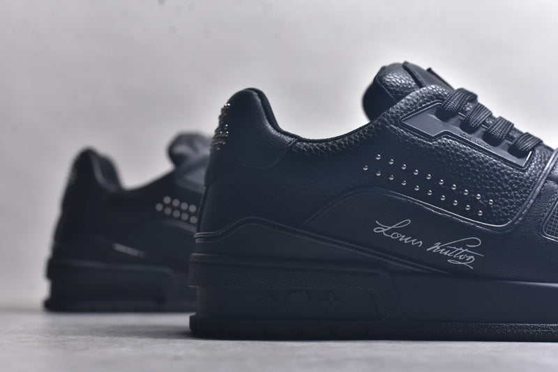 LOUIS VUITTON RUNNERS PREIUM 1.1 SHOES