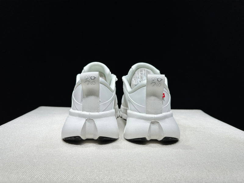 ON CLOUD SHOES PREMIUM 1.1