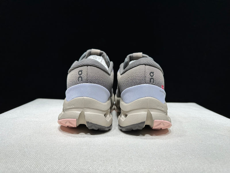 ON CLOUD SHOES PREMIUM 1.1