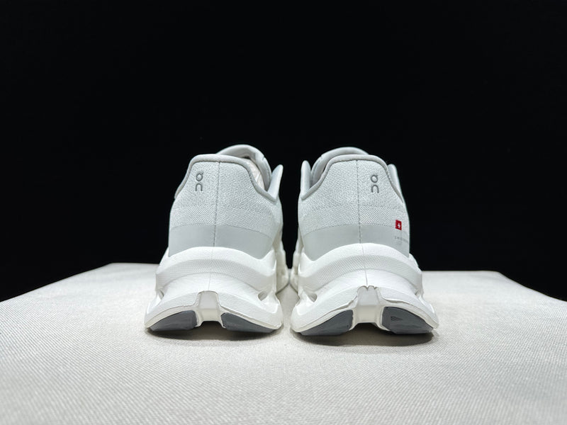 ON CLOUD SHOES PREMIUM 1.1