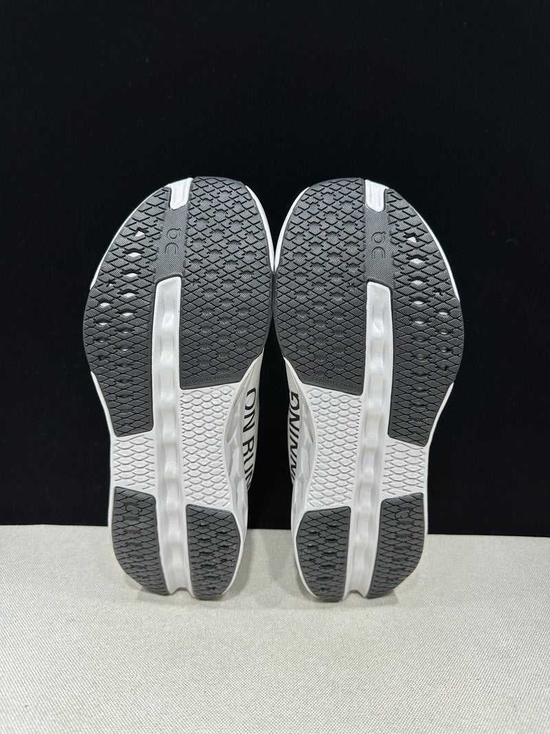 ON CLOUD SHOES PREMIUM 1.1
