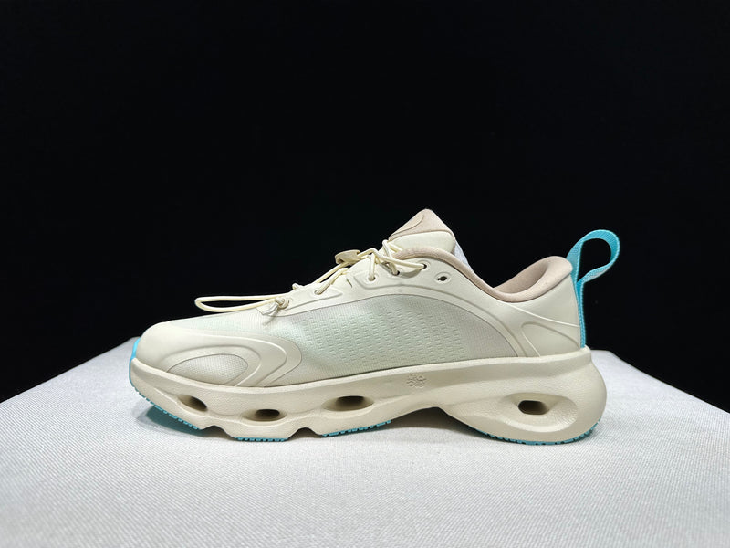 ON CLOUD SHOES PREMIUM 1.1