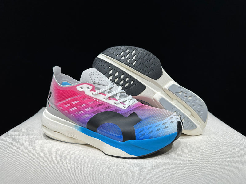 ON CLOUD SHOES PREMIUM 1.1