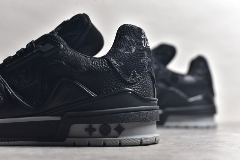 LOUIS VUITTON RUNNERS PREIUM 1.1 SHOES