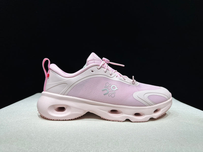 ON CLOUD SHOES PREMIUM 1.1