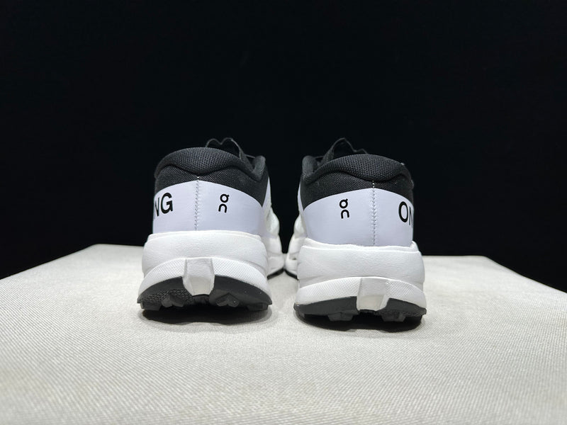 ON CLOUD SHOES PREMIUM 1.1
