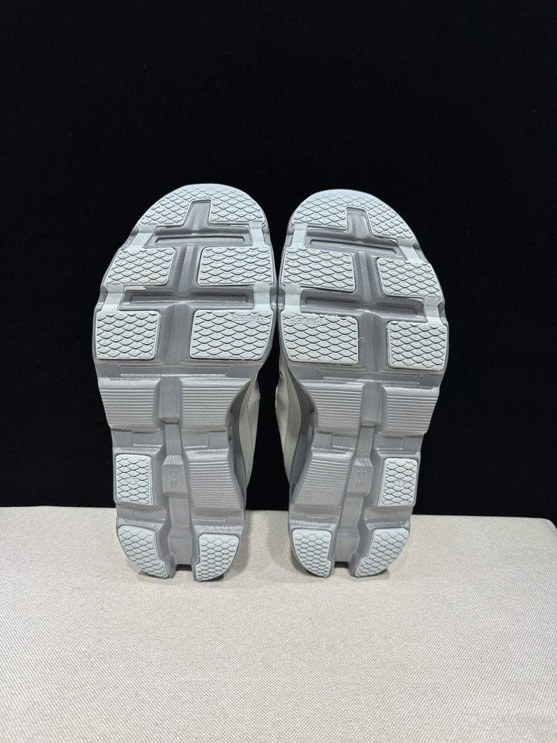 ON CLOUD SHOES PREMIUM 1.1