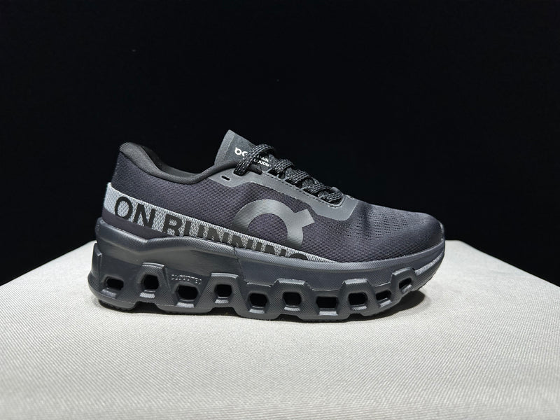 ON CLOUD SHOES PREMIUM 1.1