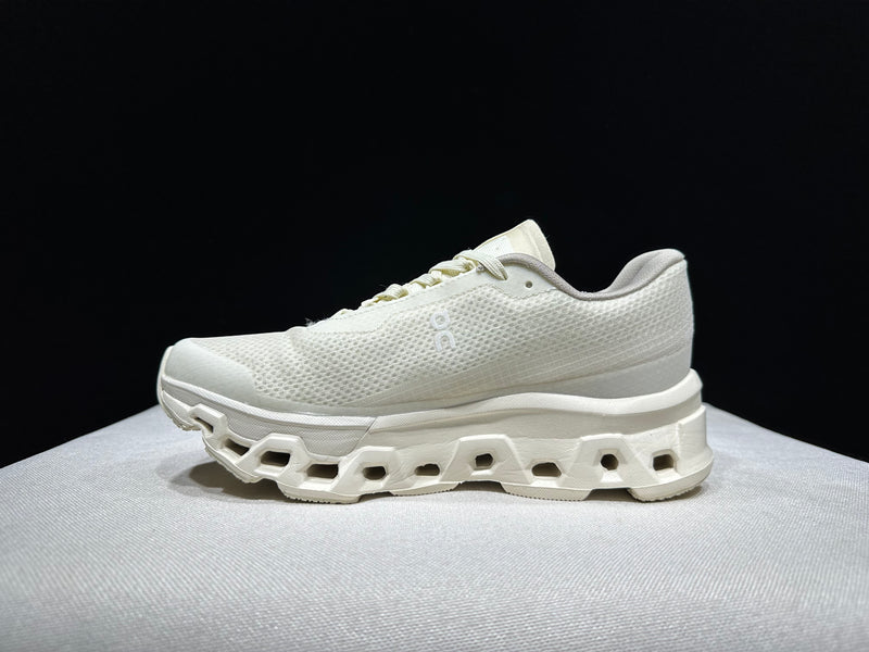 ON CLOUD SHOES PREMIUM 1.1