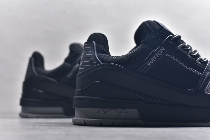 LOUIS VUITTON RUNNERS PREIUM 1.1 SHOES