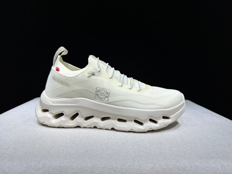 ON CLOUD SHOES PREMIUM 1.1