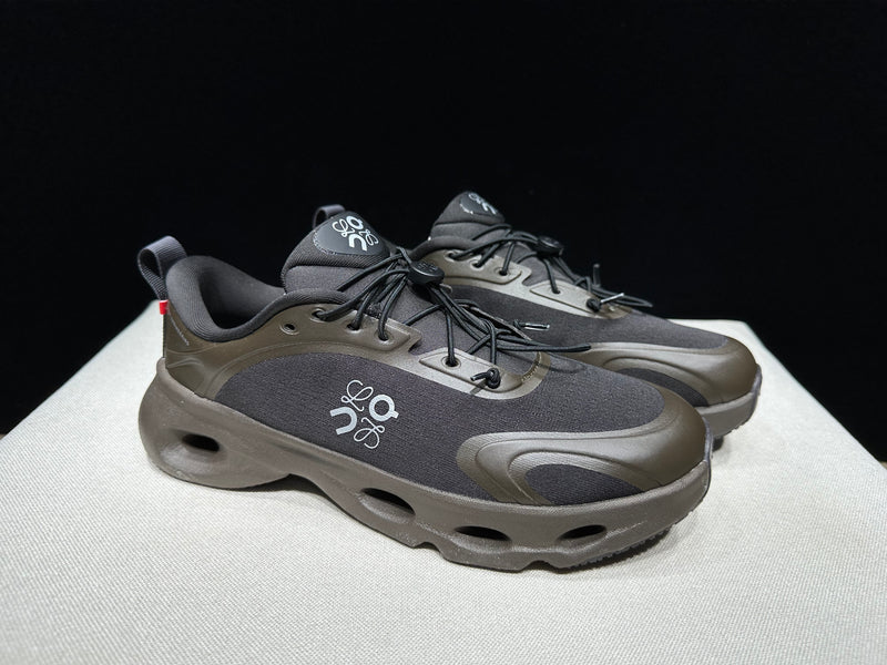 ON CLOUD SHOES PREMIUM 1.1