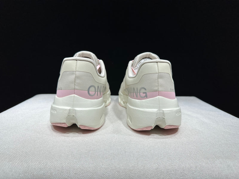 ON CLOUD SHOES PREMIUM 1.1