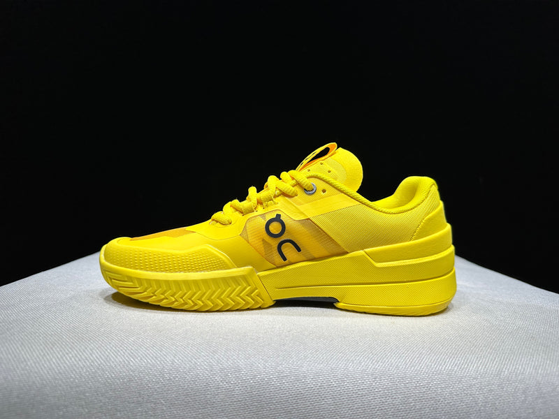 ON CLOUD SHOES PREMIUM 1.1