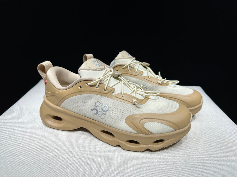 ON CLOUD SHOES PREMIUM 1.1