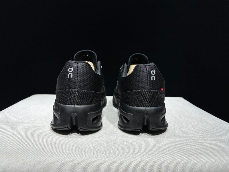 ON CLOUD SHOES PREMIUM 1.1