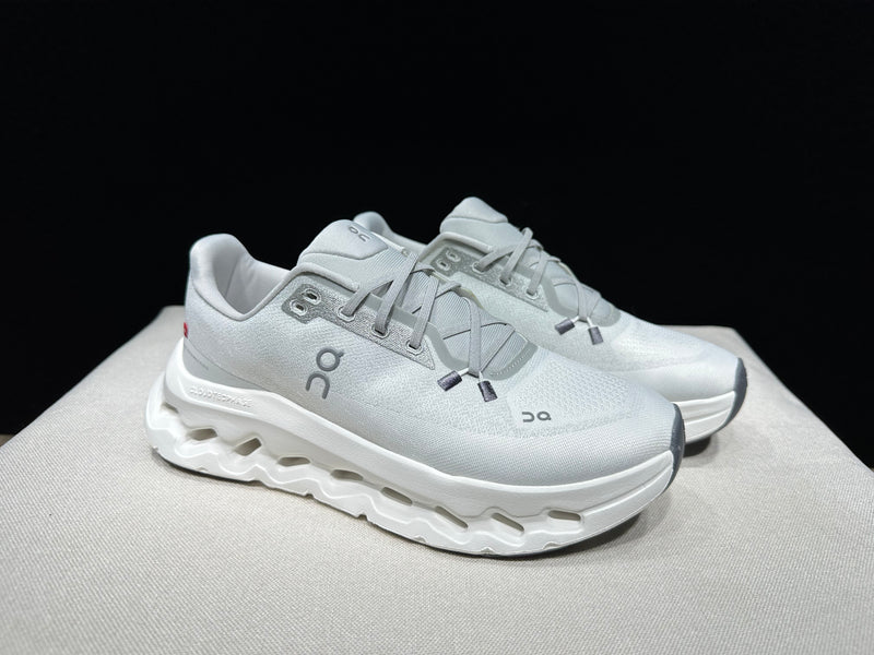 ON CLOUD SHOES PREMIUM 1.1
