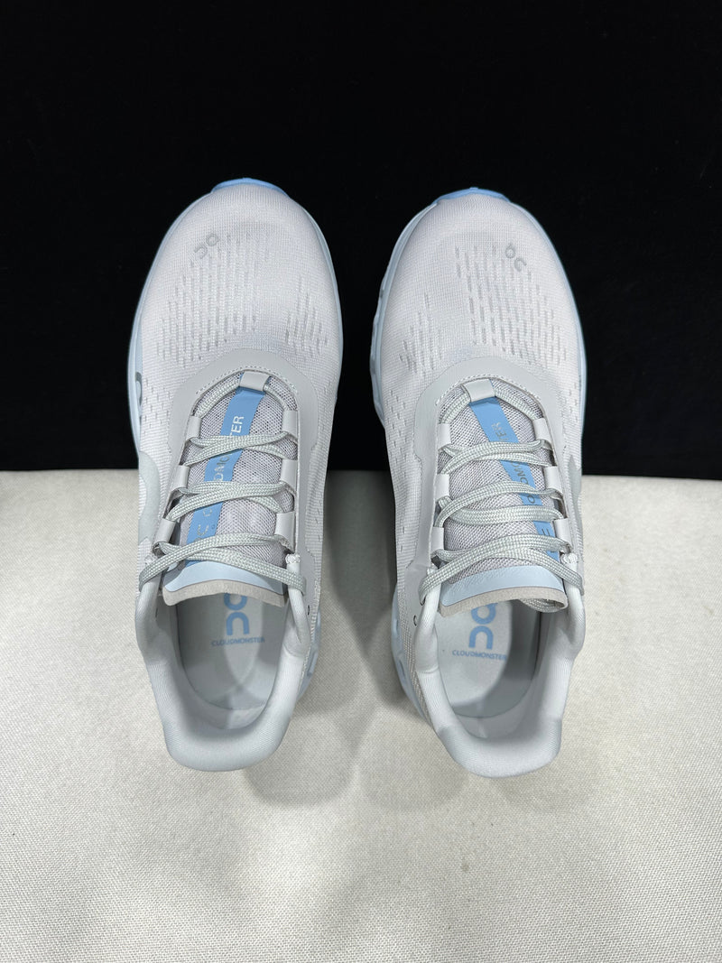 ON CLOUD SHOES PREMIUM 1.1