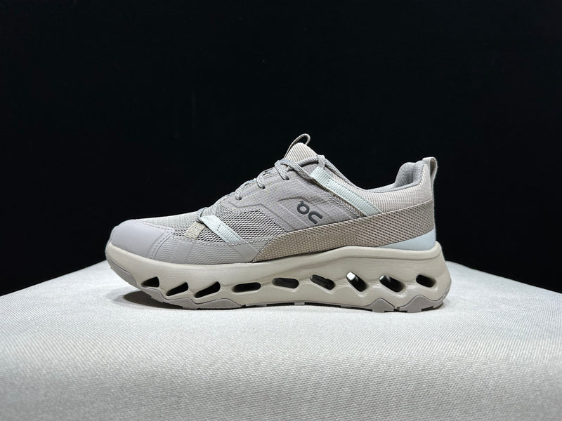 ON CLOUD SHOES PREMIUM 1.1