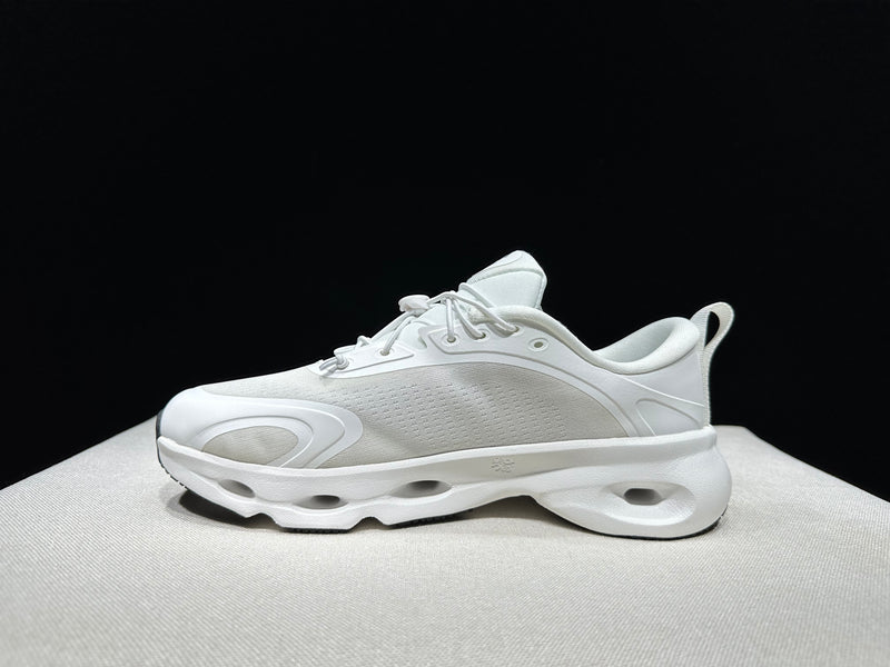 ON CLOUD SHOES PREMIUM 1.1