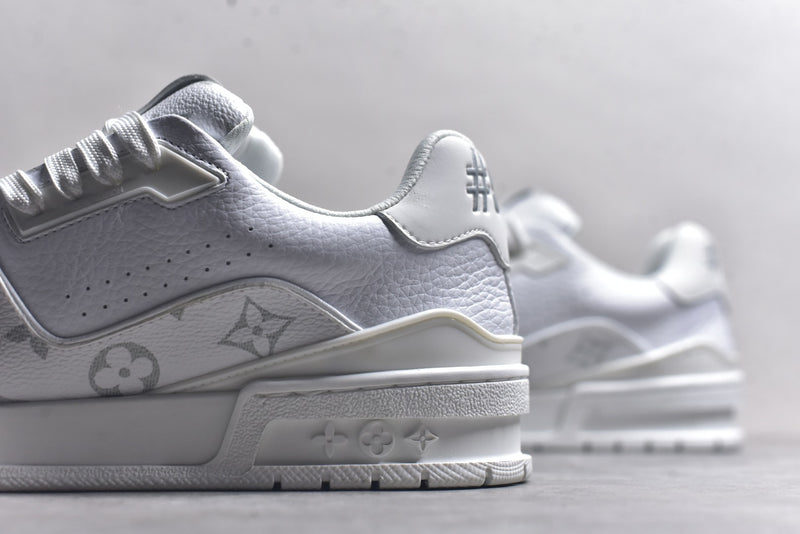 LOUIS VUITTON RUNNERS PREIUM 1.1 SHOES