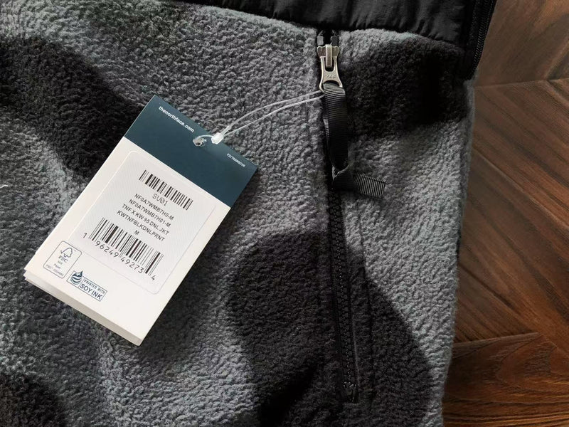 THE NORTH FACE JACKET KAWS 1.1 PREMIUM