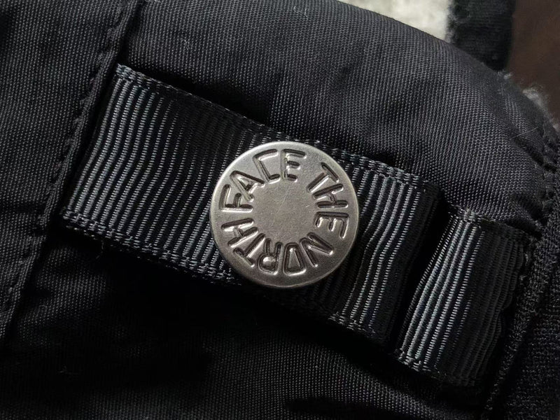 THE NORTH FACE JACKET KAWS 1.1 PREMIUM