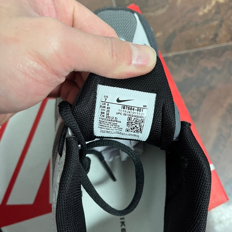 NIKE SHOX 04 MOLAS  PREMIUM 1.1