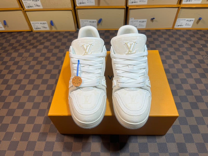 LOUIS VUITTON SNEAKER TRIPLE WHITE 1.1 PREMIUM