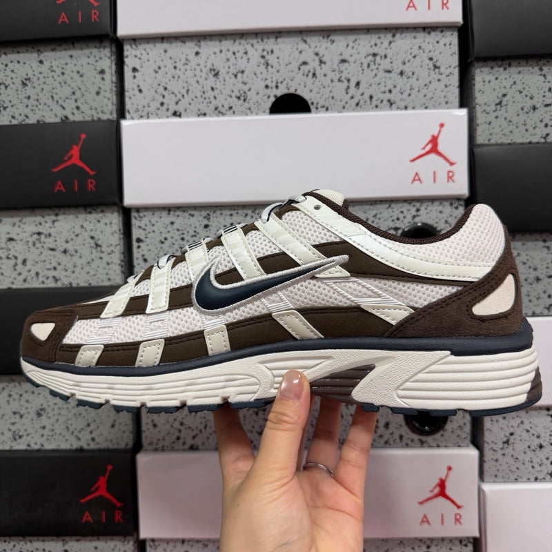 NIKE P-6000 PREMIUM 1.1