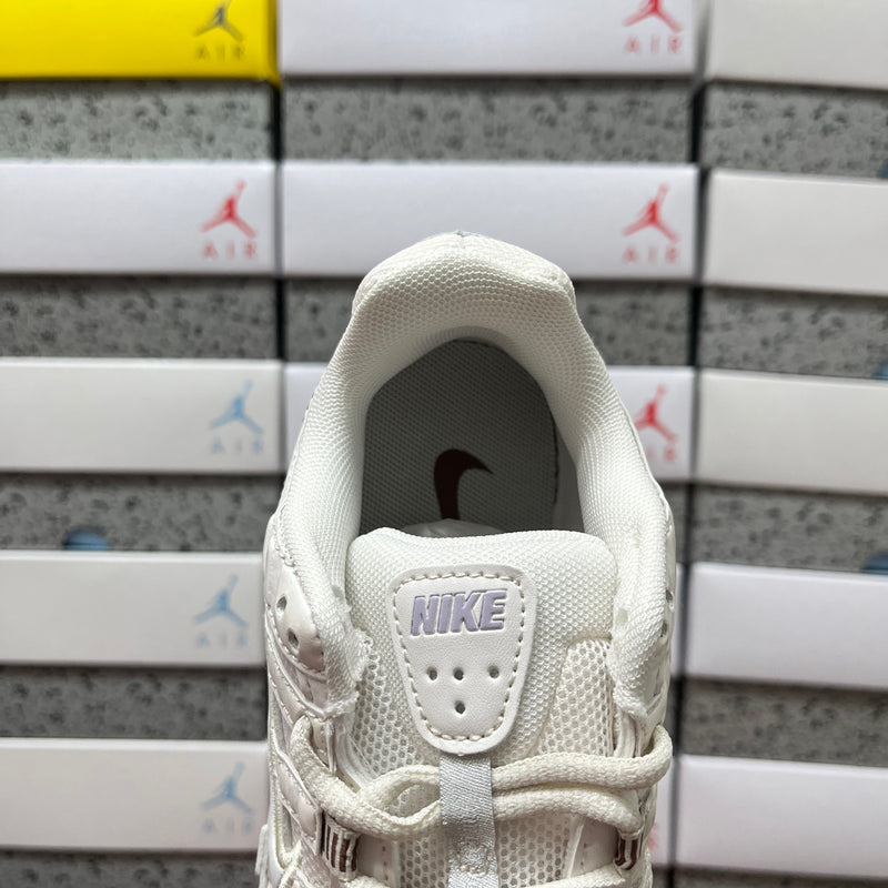 NIKE P-6000 PREMIUM 1.1