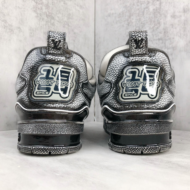 Louis Vuitton LV Skate 2 Sneaker street dark grey