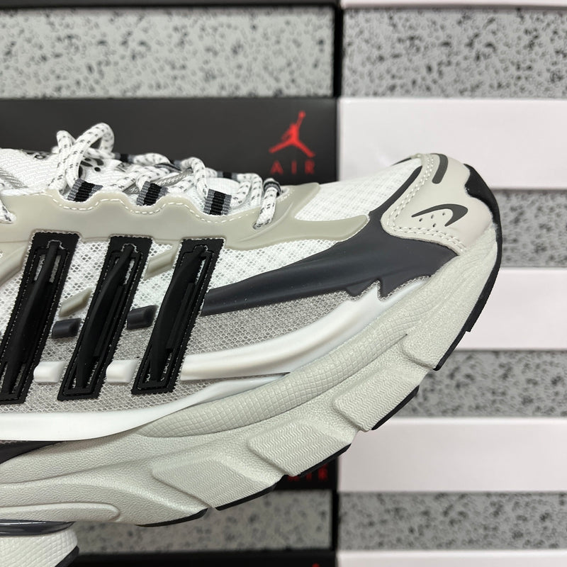 ADIDAS PHARRELL WILLIAMS JELLYFISH PREMIUM 1.1
