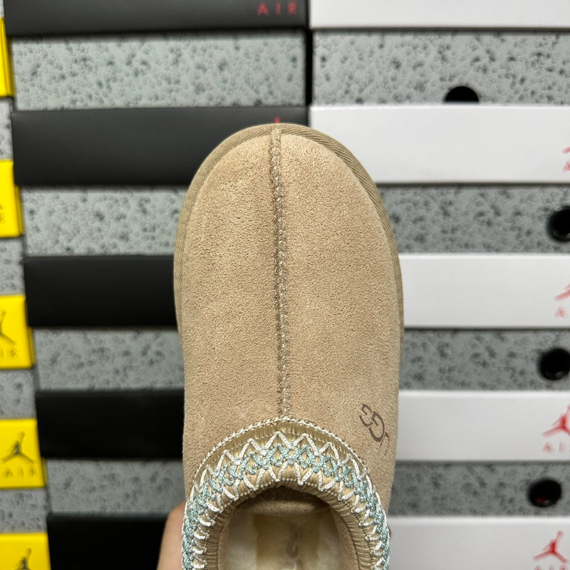UGG SNOW BOOTS PREMIUM 1.1