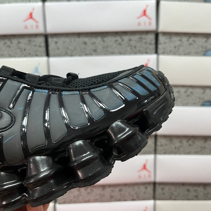NIKE SHOX 12 MOLAS  THERMO REACTIVE PREMIUM 1.1