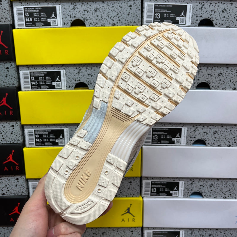 NIKE P-6000 PREMIUM 1.1