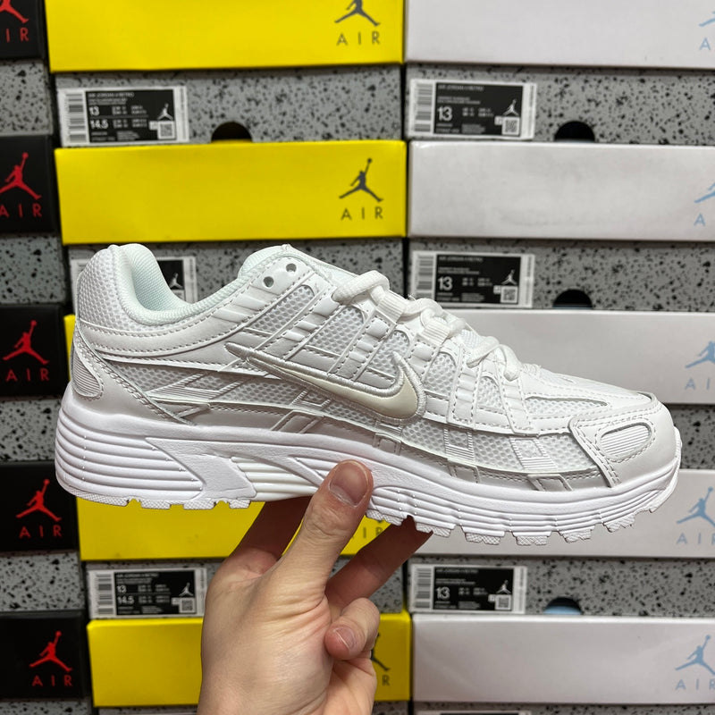 NIKE P-6000 PREMIUM 1.1